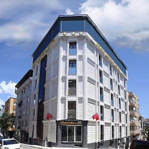 Grand Serenay Hotel